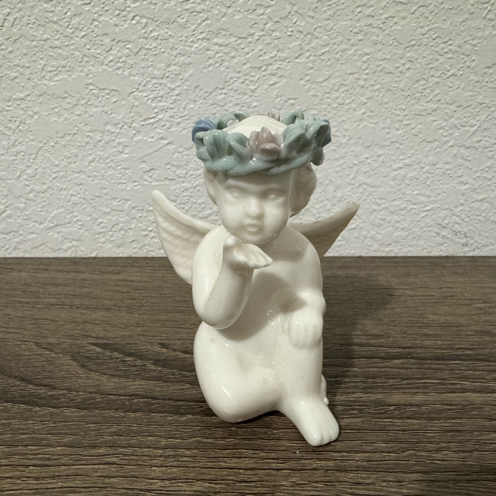 Angel Figurine Sitting Baby Cherub Ceramic with Flower Crown 3” Tall.